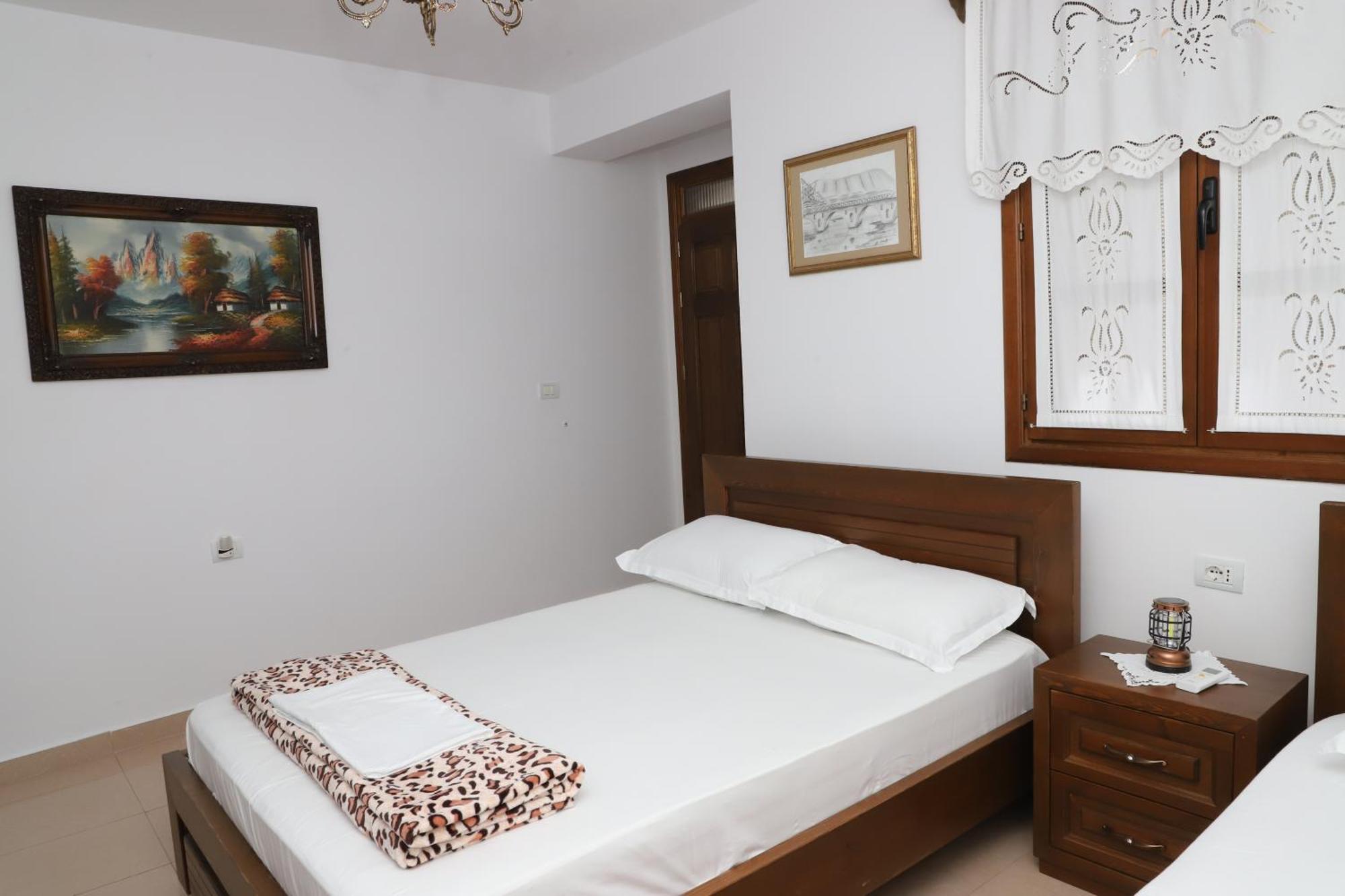 Apartment Altin In Old Town Μπεράτ Εξωτερικό φωτογραφία