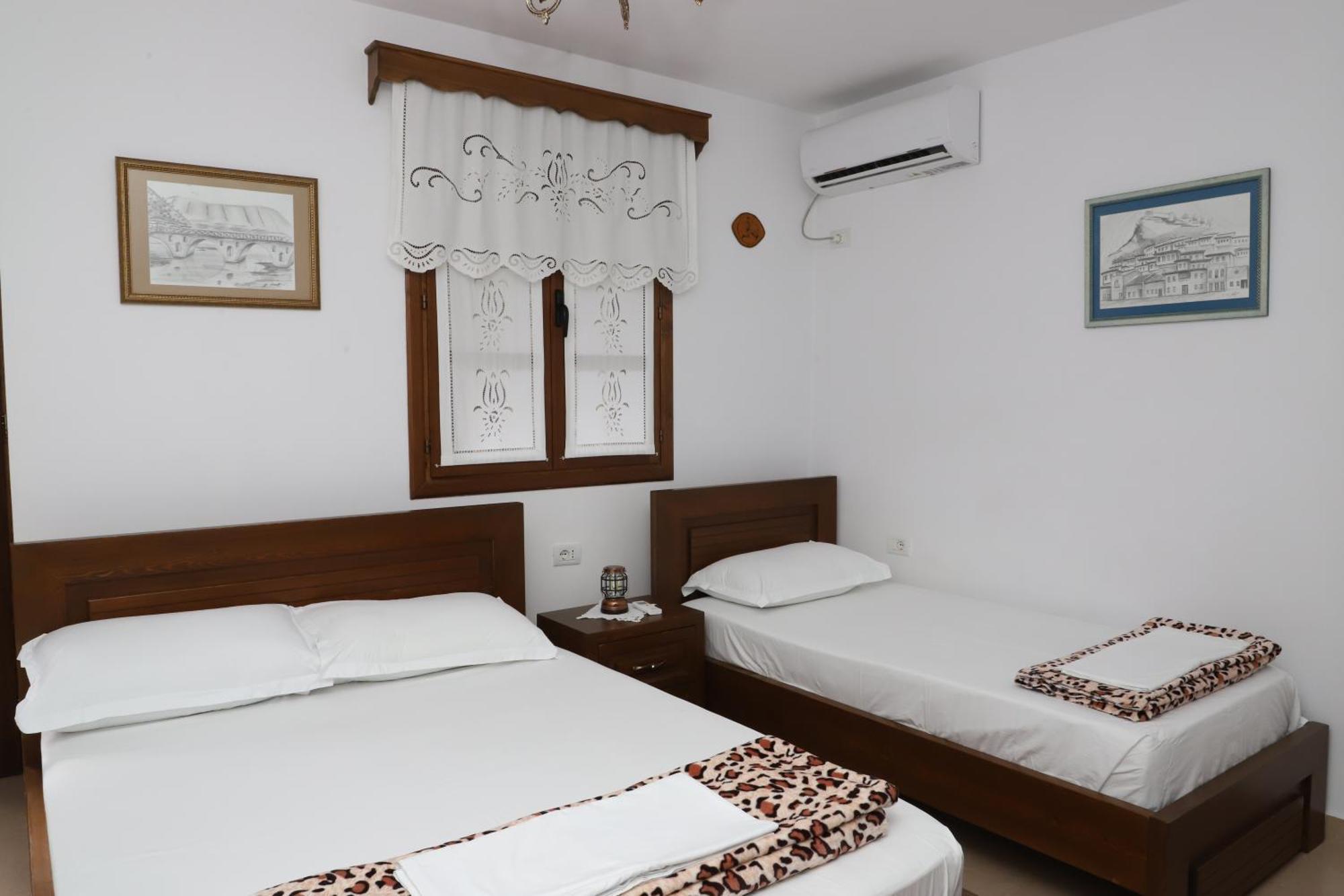 Apartment Altin In Old Town Μπεράτ Εξωτερικό φωτογραφία