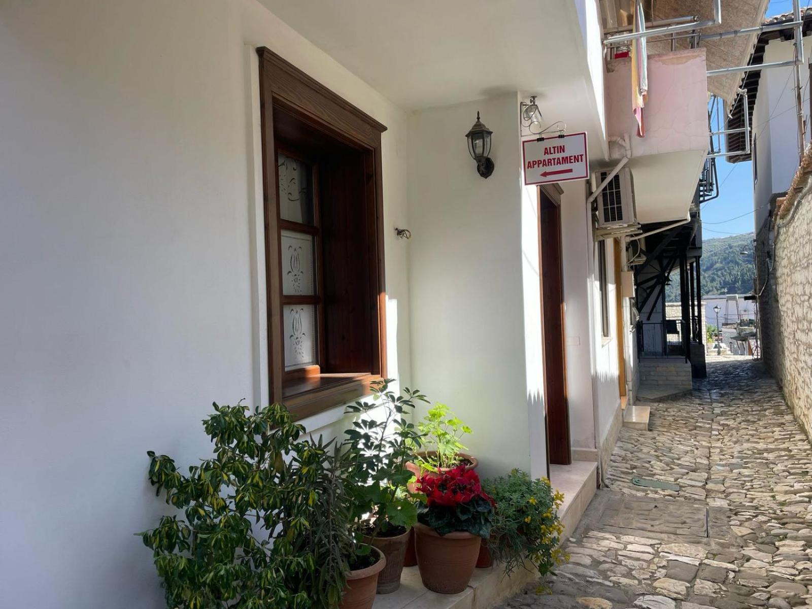 Apartment Altin In Old Town Μπεράτ Εξωτερικό φωτογραφία