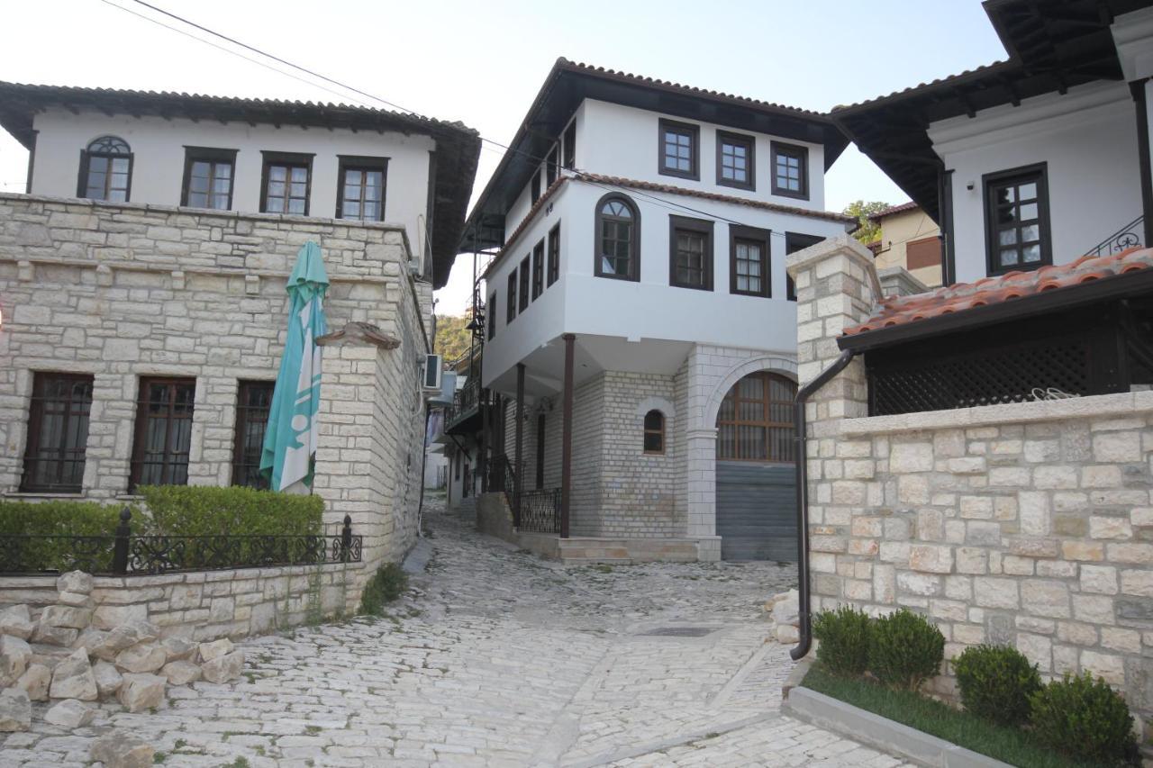 Apartment Altin In Old Town Μπεράτ Εξωτερικό φωτογραφία